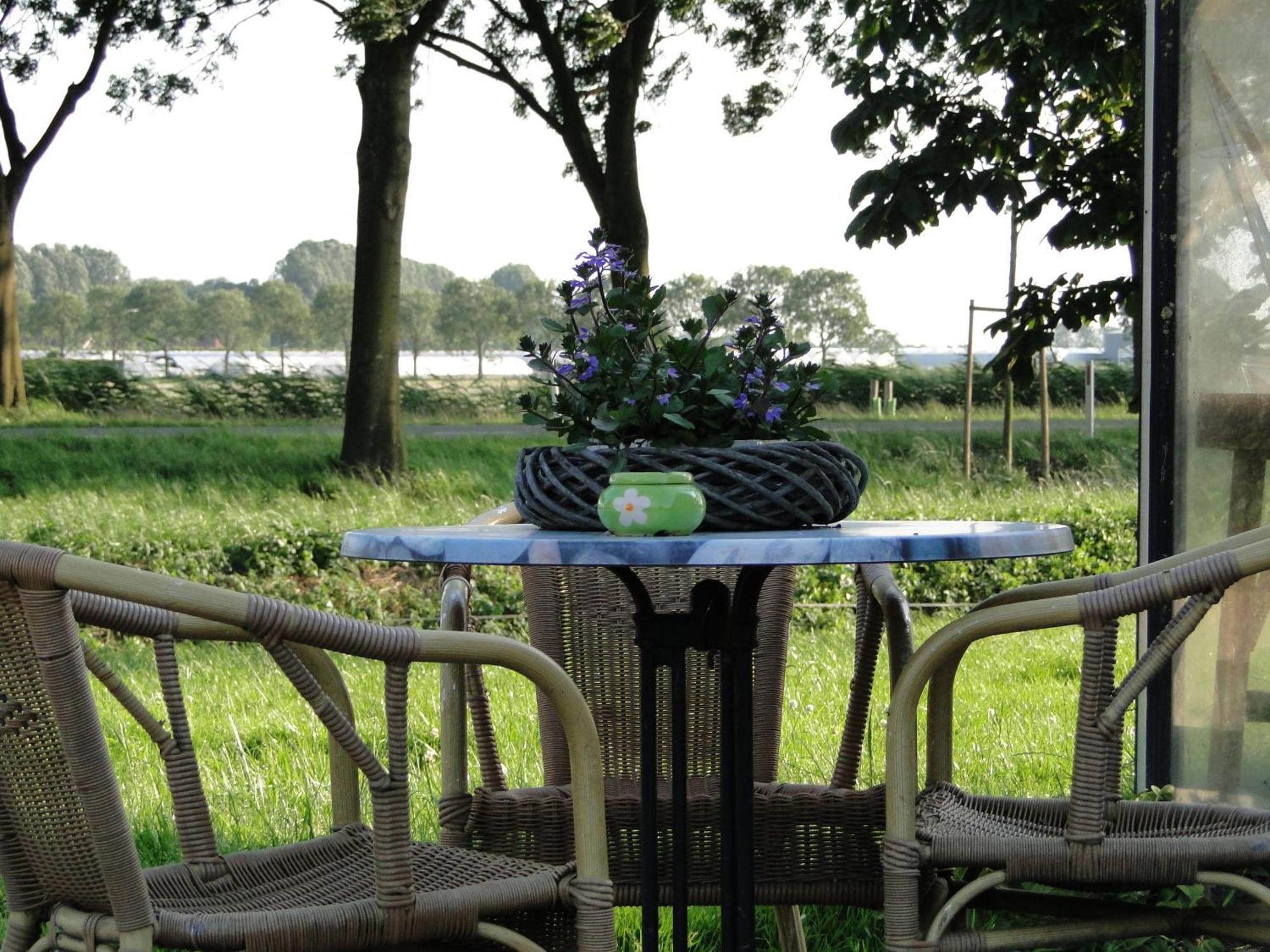 Boerderij De Spijken Bed & Breakfast Ammerzoden Exterior photo